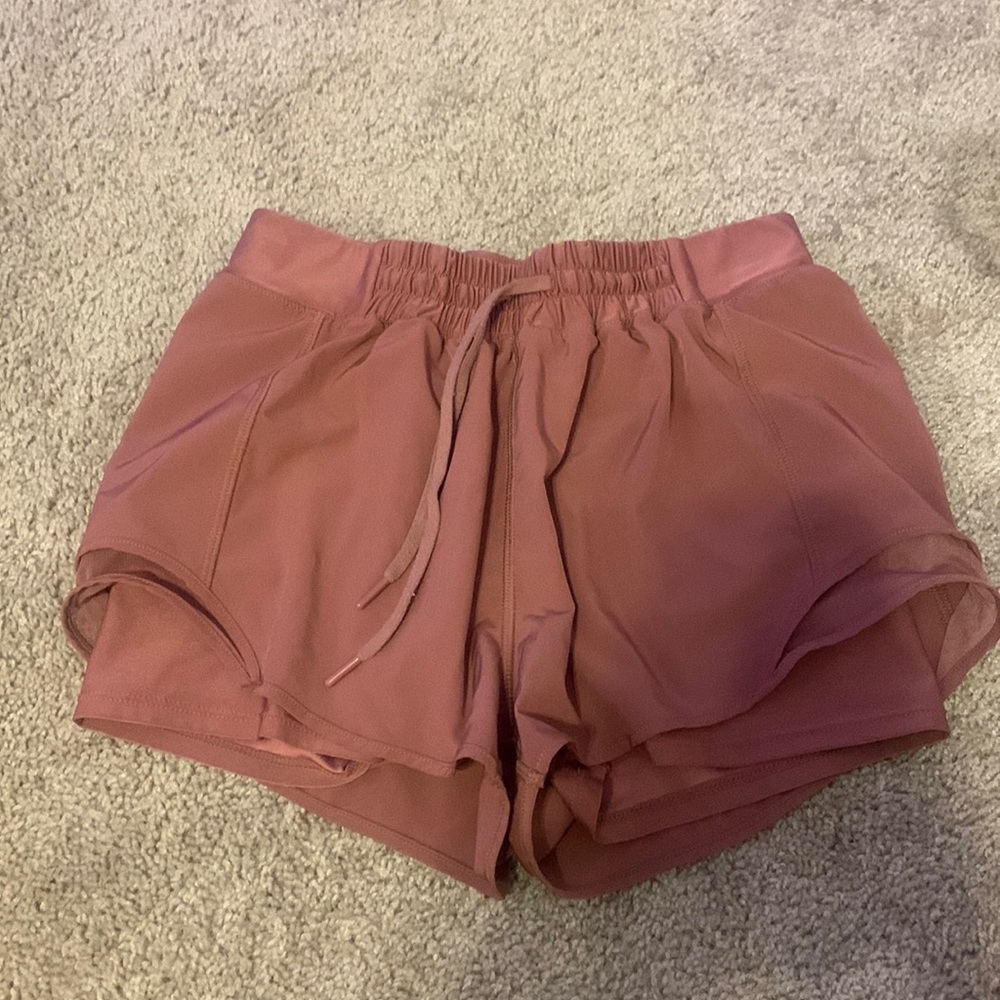 MPG SPORT FLOWY SHORTS.